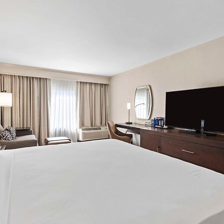 Hotel Doubletree By Hilton Columbus Extérieur photo
