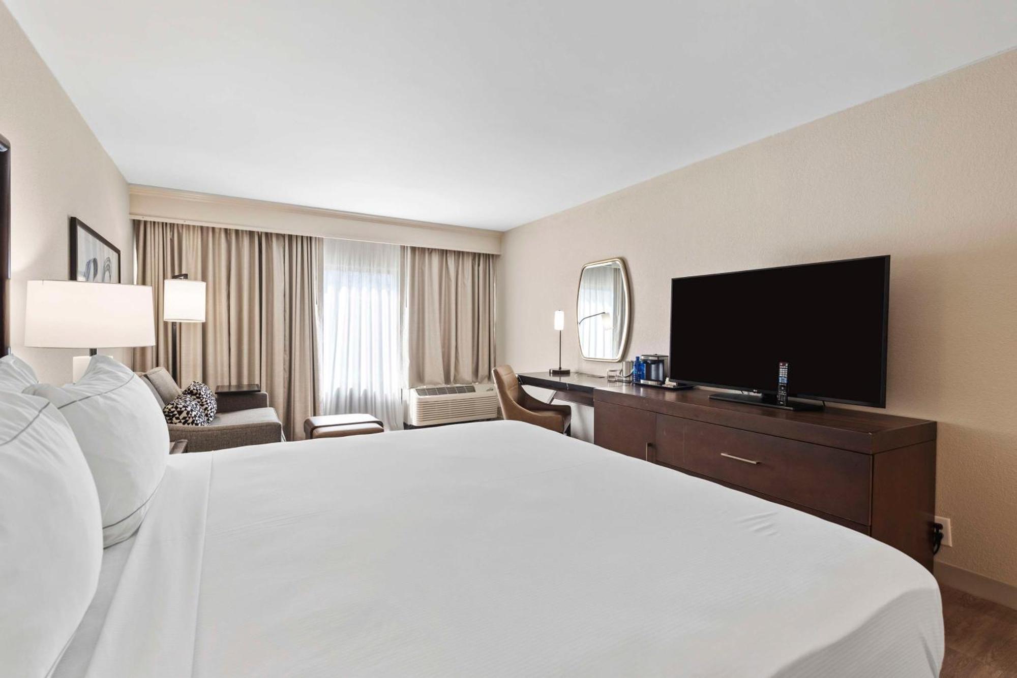 Hotel Doubletree By Hilton Columbus Extérieur photo