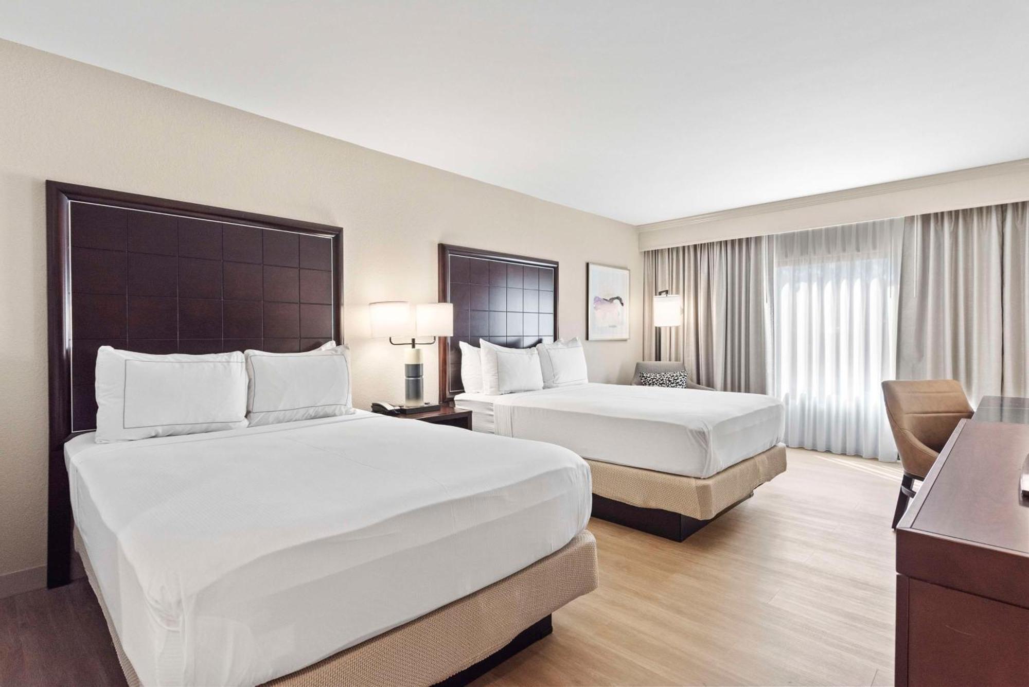 Hotel Doubletree By Hilton Columbus Extérieur photo