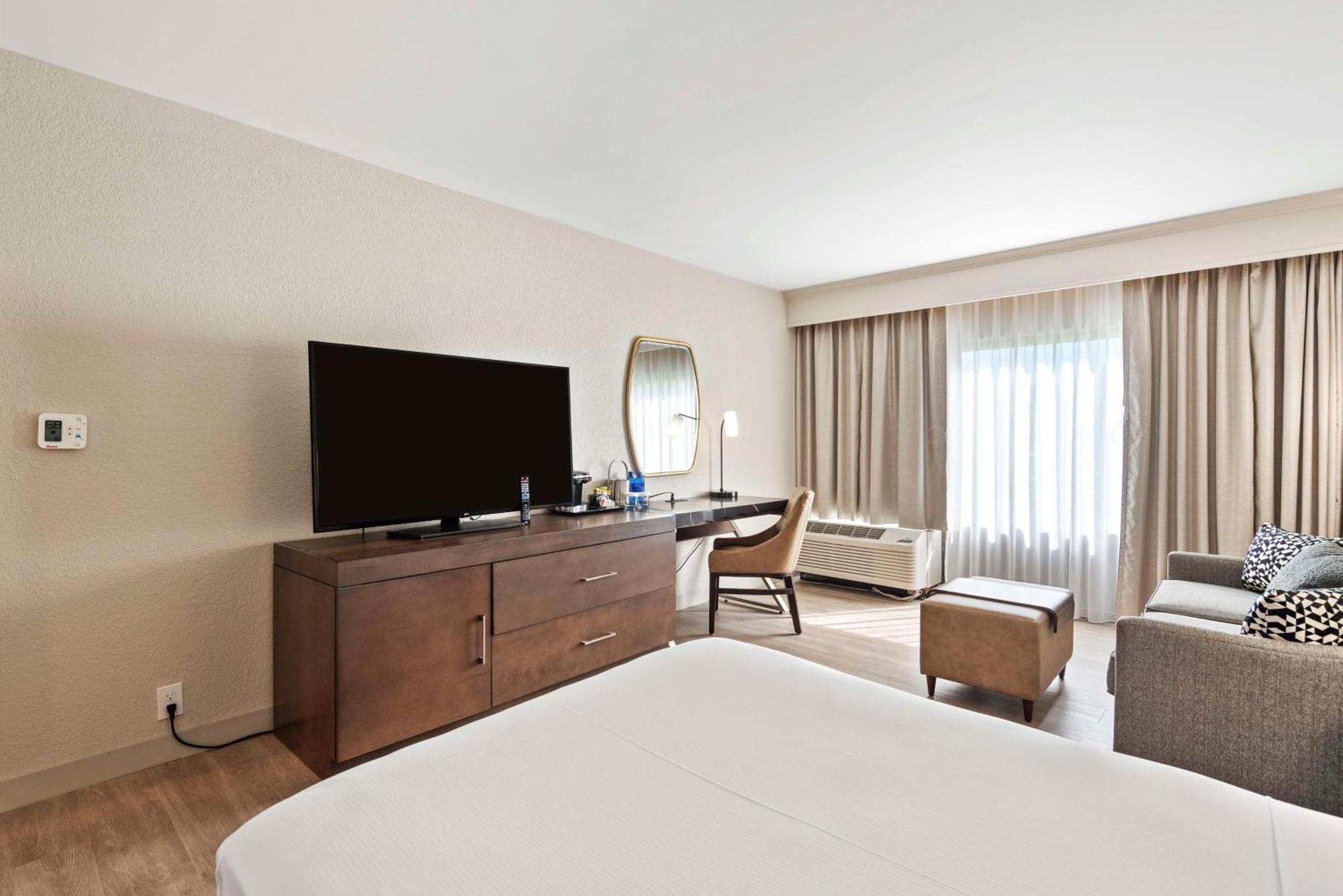 Hotel Doubletree By Hilton Columbus Extérieur photo