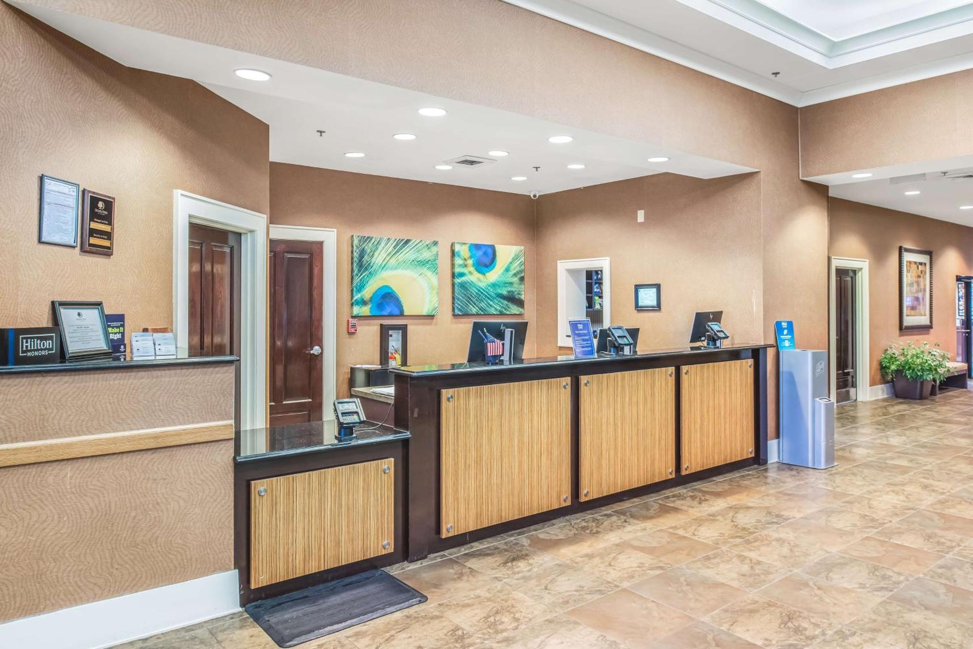 Hotel Doubletree By Hilton Columbus Extérieur photo