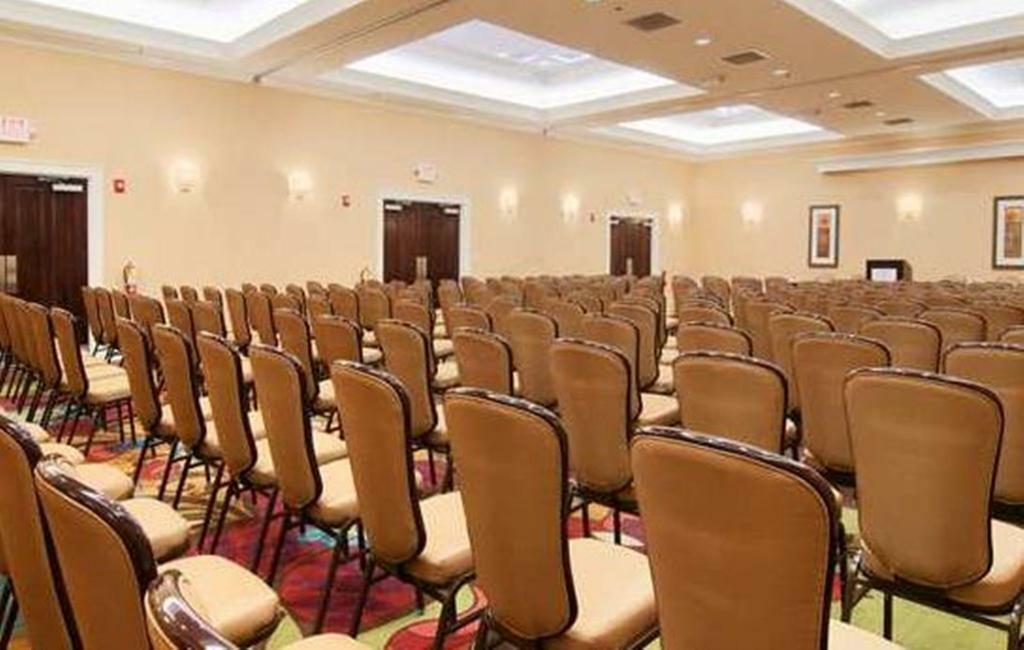Hotel Doubletree By Hilton Columbus Extérieur photo